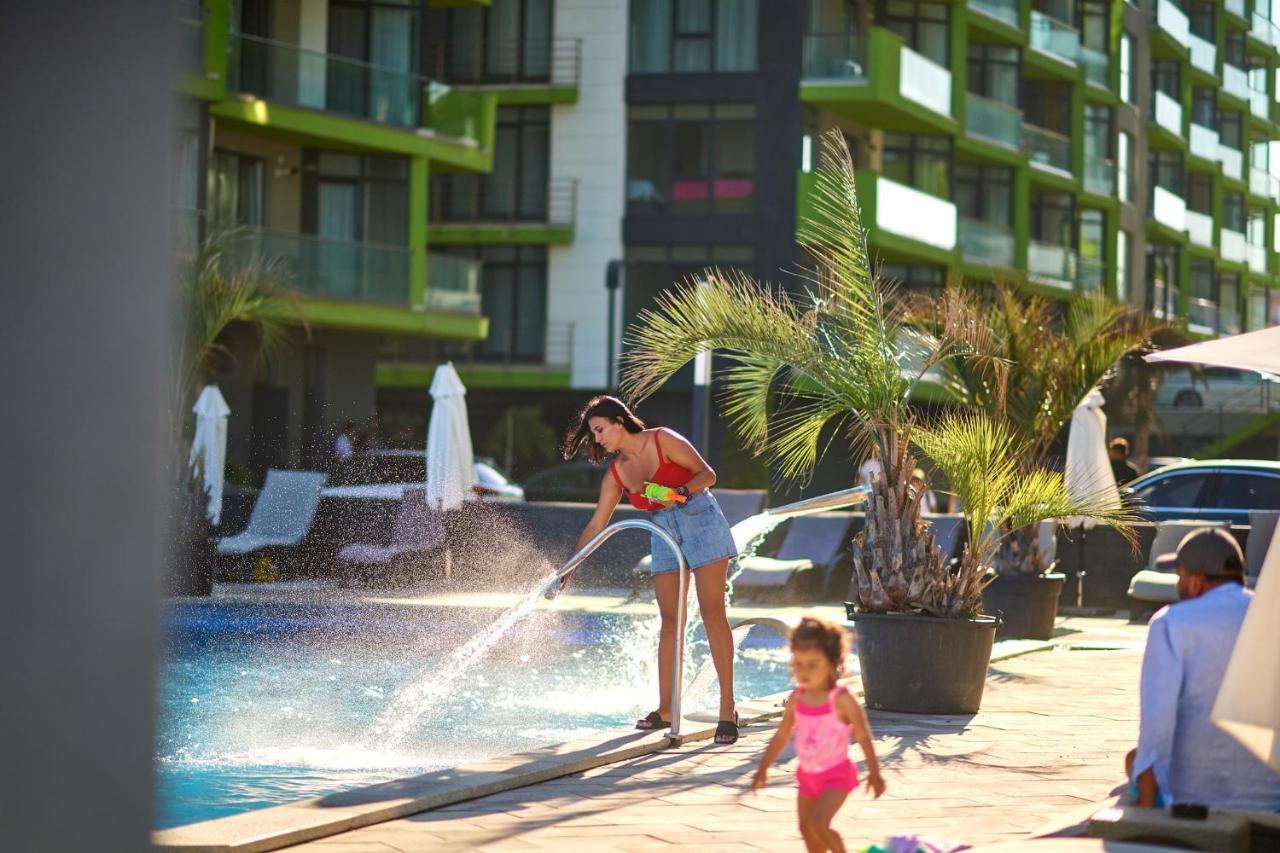 Dava Aparthotel Pool & Spa Mamaia Nord Năvodari Екстериор снимка