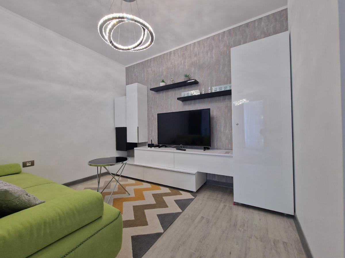 Dava Aparthotel Pool & Spa Mamaia Nord Năvodari Екстериор снимка