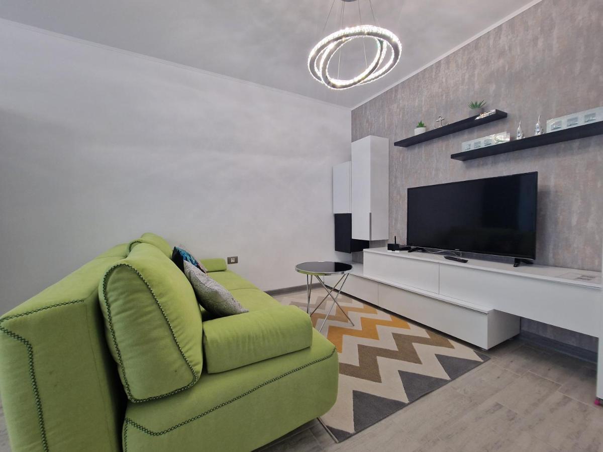 Dava Aparthotel Pool & Spa Mamaia Nord Năvodari Екстериор снимка