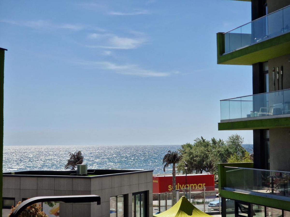 Dava Aparthotel Pool & Spa Mamaia Nord Năvodari Екстериор снимка