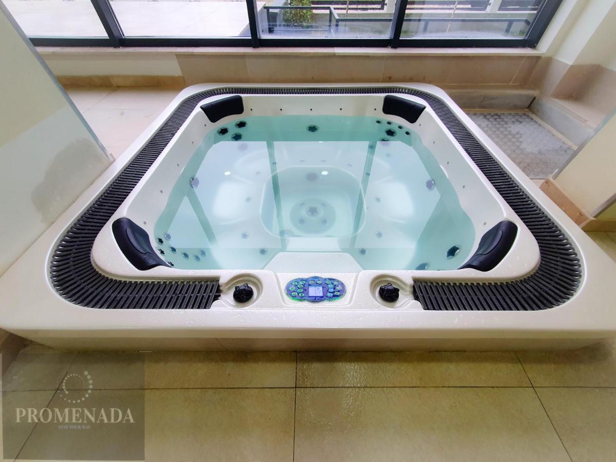 Dava Aparthotel Pool & Spa Mamaia Nord Năvodari Екстериор снимка