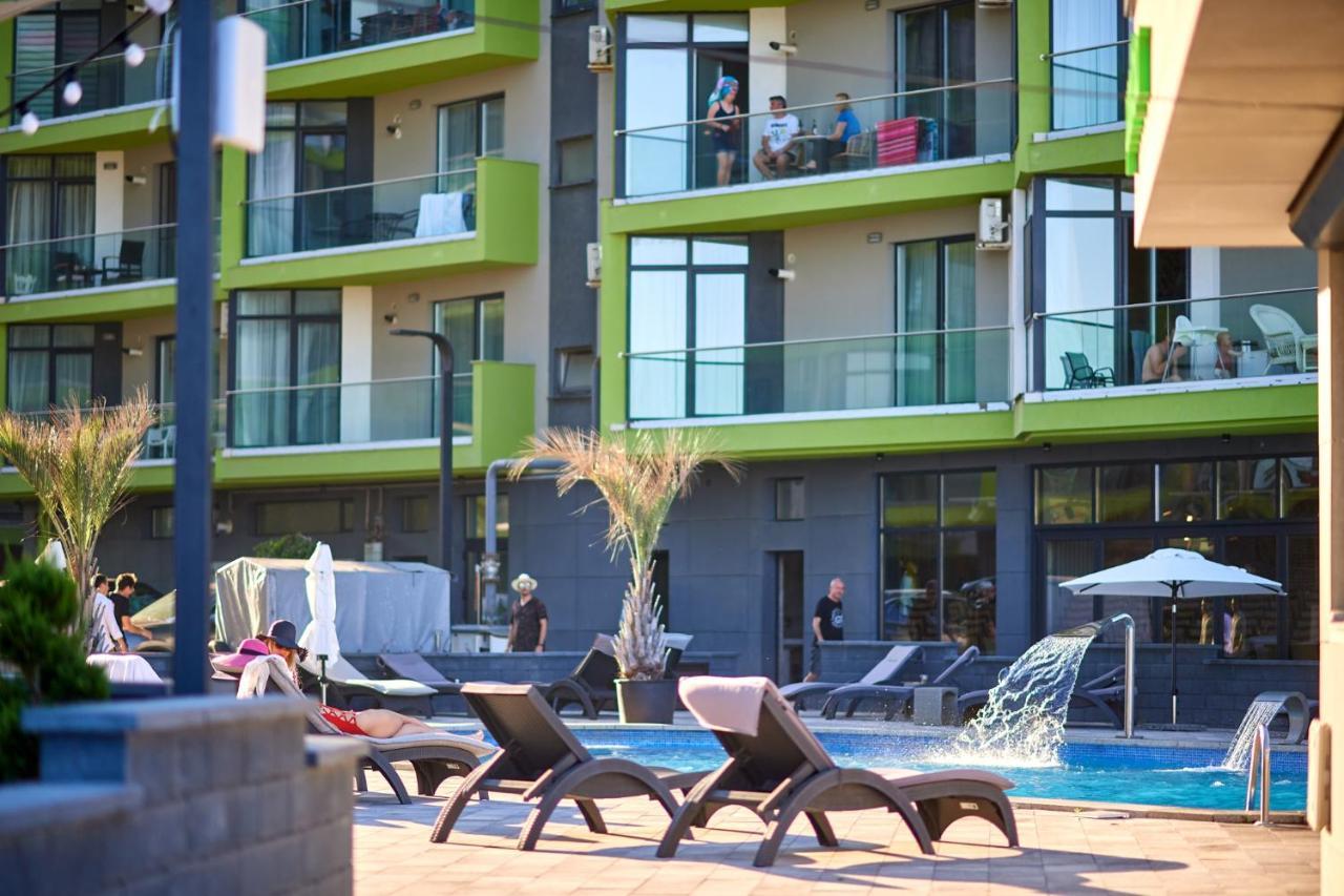 Dava Aparthotel Pool & Spa Mamaia Nord Năvodari Екстериор снимка